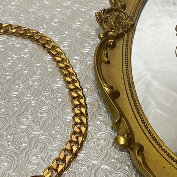 Miami Chain Link Gold Necklace - Stainless Steel - Picture 7 of 11